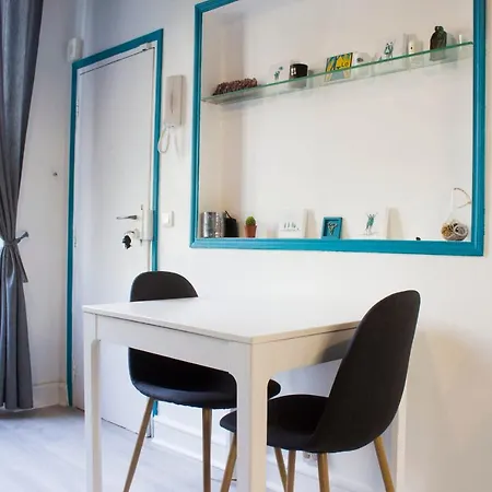 Splendid Bright Apt And Design Апартаменты Нёйи-сюр-Сен